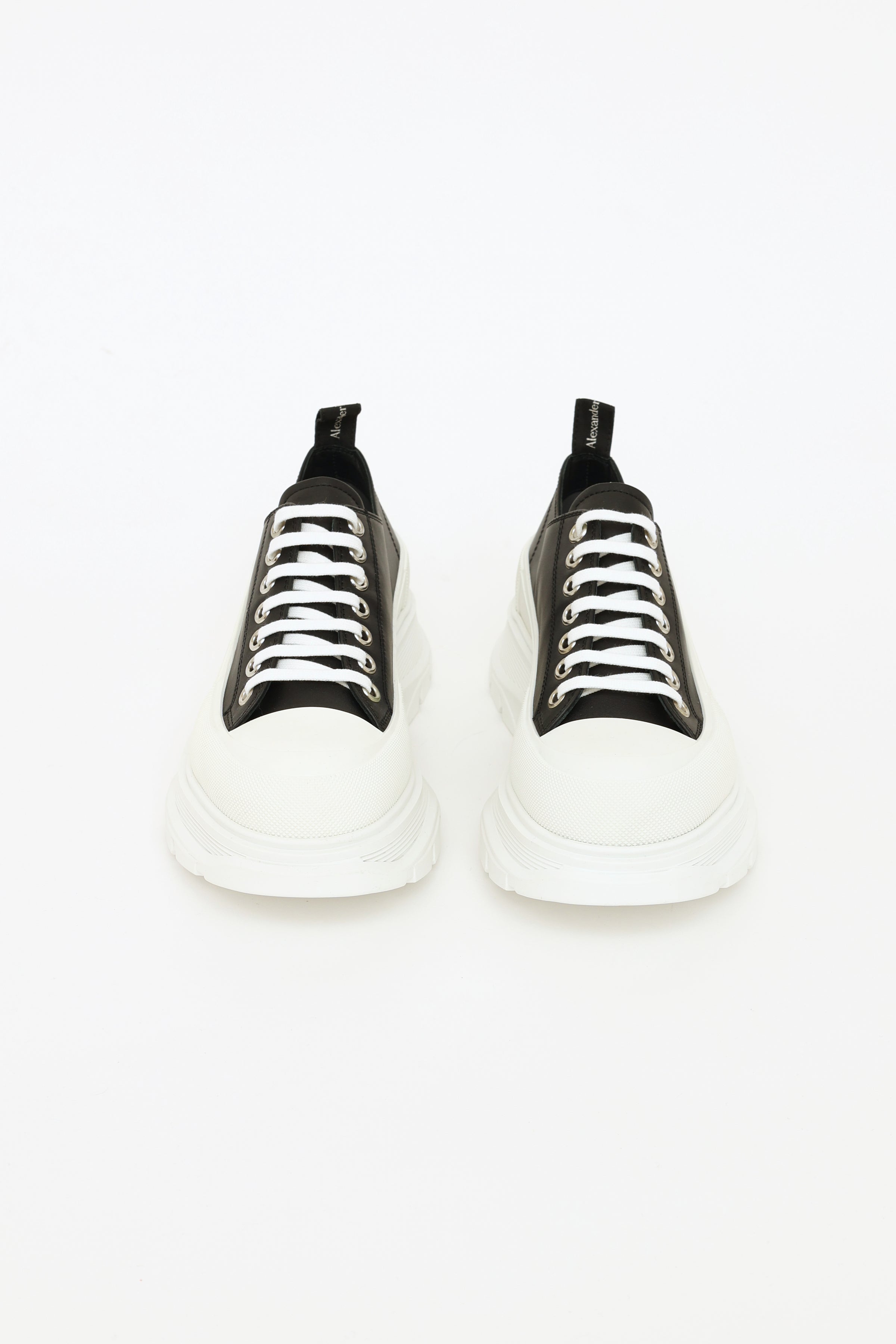 ALEXANDER MCQUEEN: Larry leather sneakers with metal eyelets - Black | Alexander  McQueen sneakers 734614WIAHU online at GIGLIO.COM